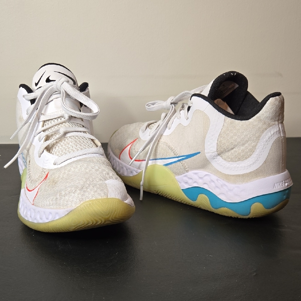 Nike Renew Sneakers